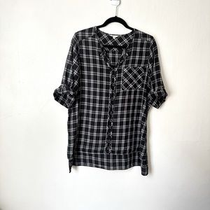 Black n white plaid top